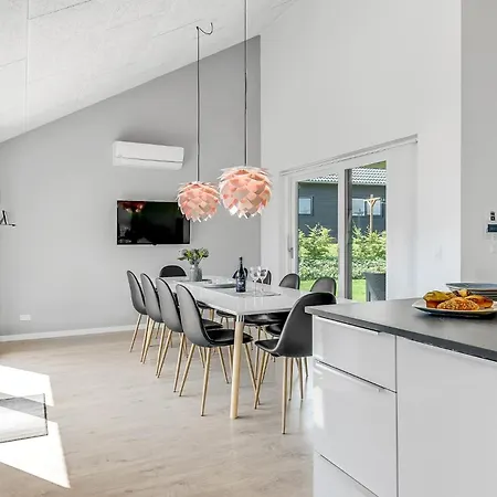 Stunning In With Sauna