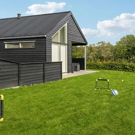 Holiday home Stunning In With Sauna